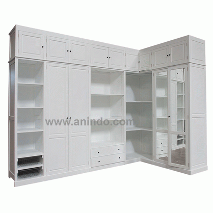 Astana Walking Closet