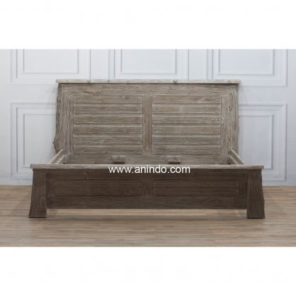 Milwaukee Bed